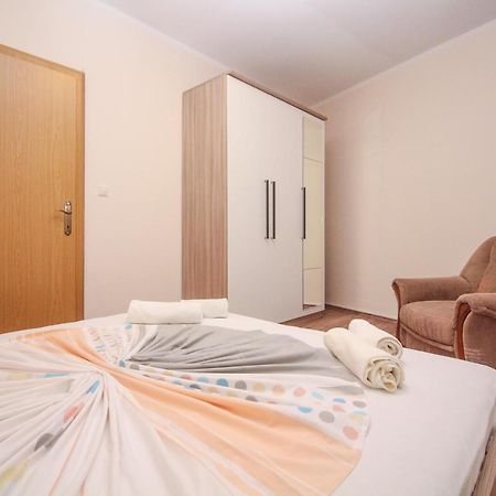 Goles Apartments-First Row To The Sea Рогозниця Екстер'єр фото