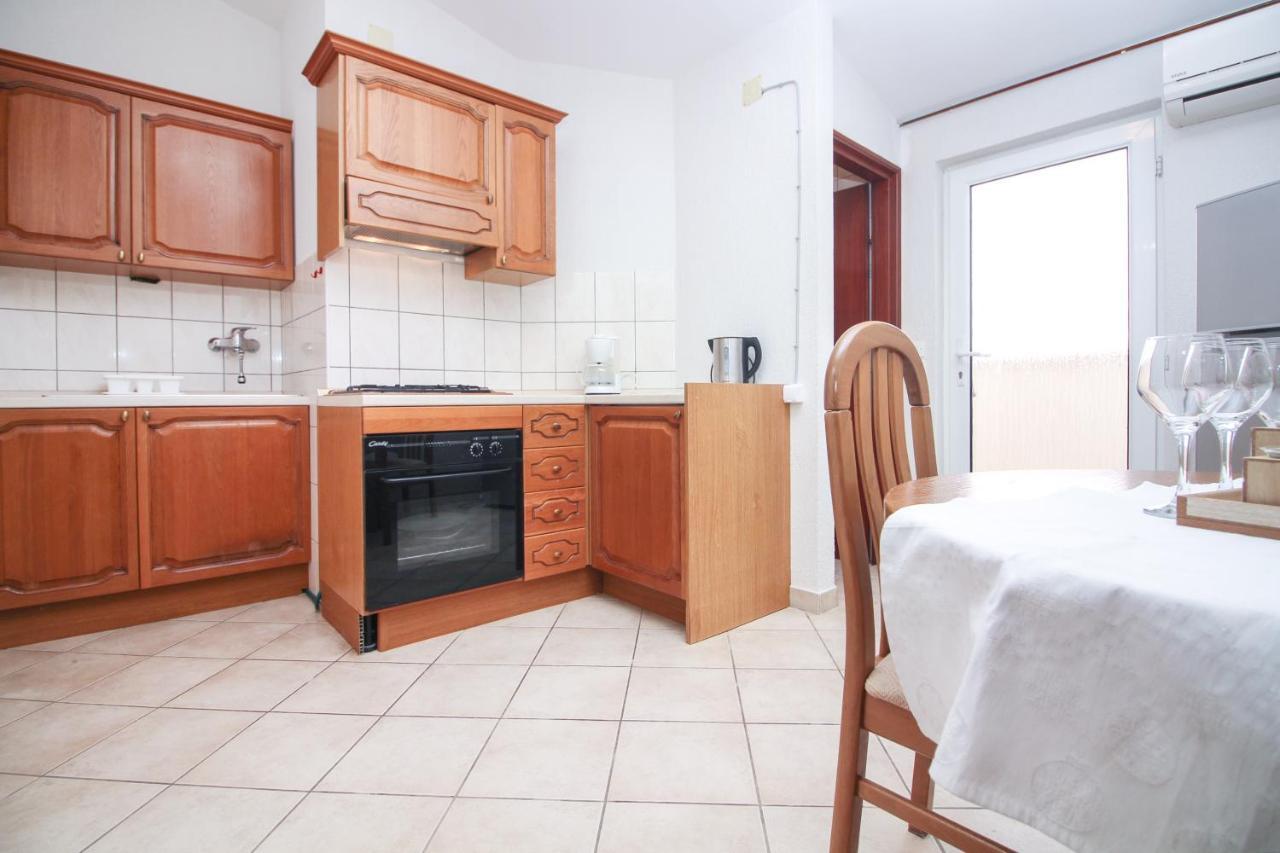 Goles Apartments-First Row To The Sea Рогозниця Екстер'єр фото