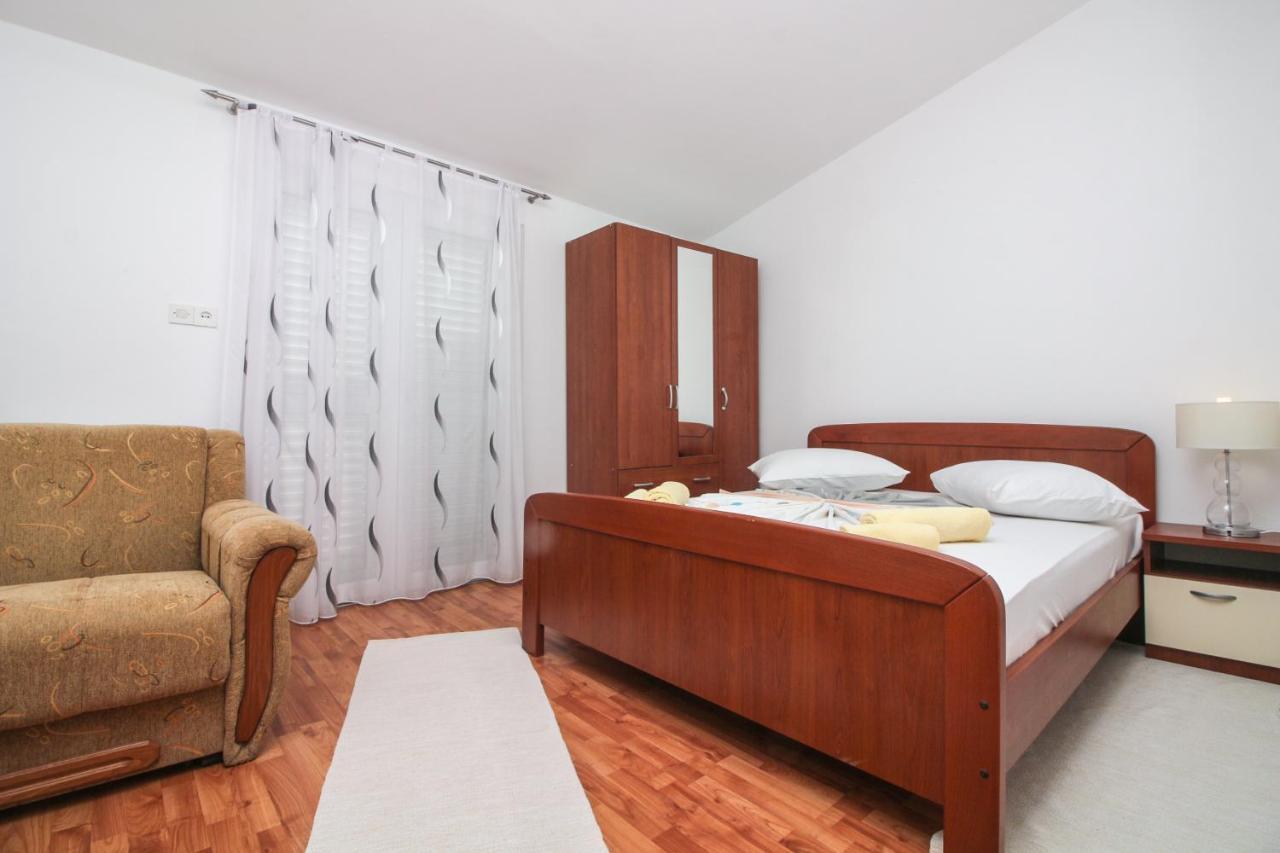 Goles Apartments-First Row To The Sea Рогозниця Екстер'єр фото