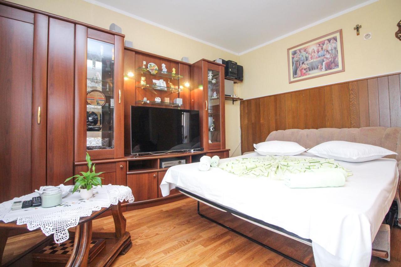 Goles Apartments-First Row To The Sea Рогозниця Екстер'єр фото