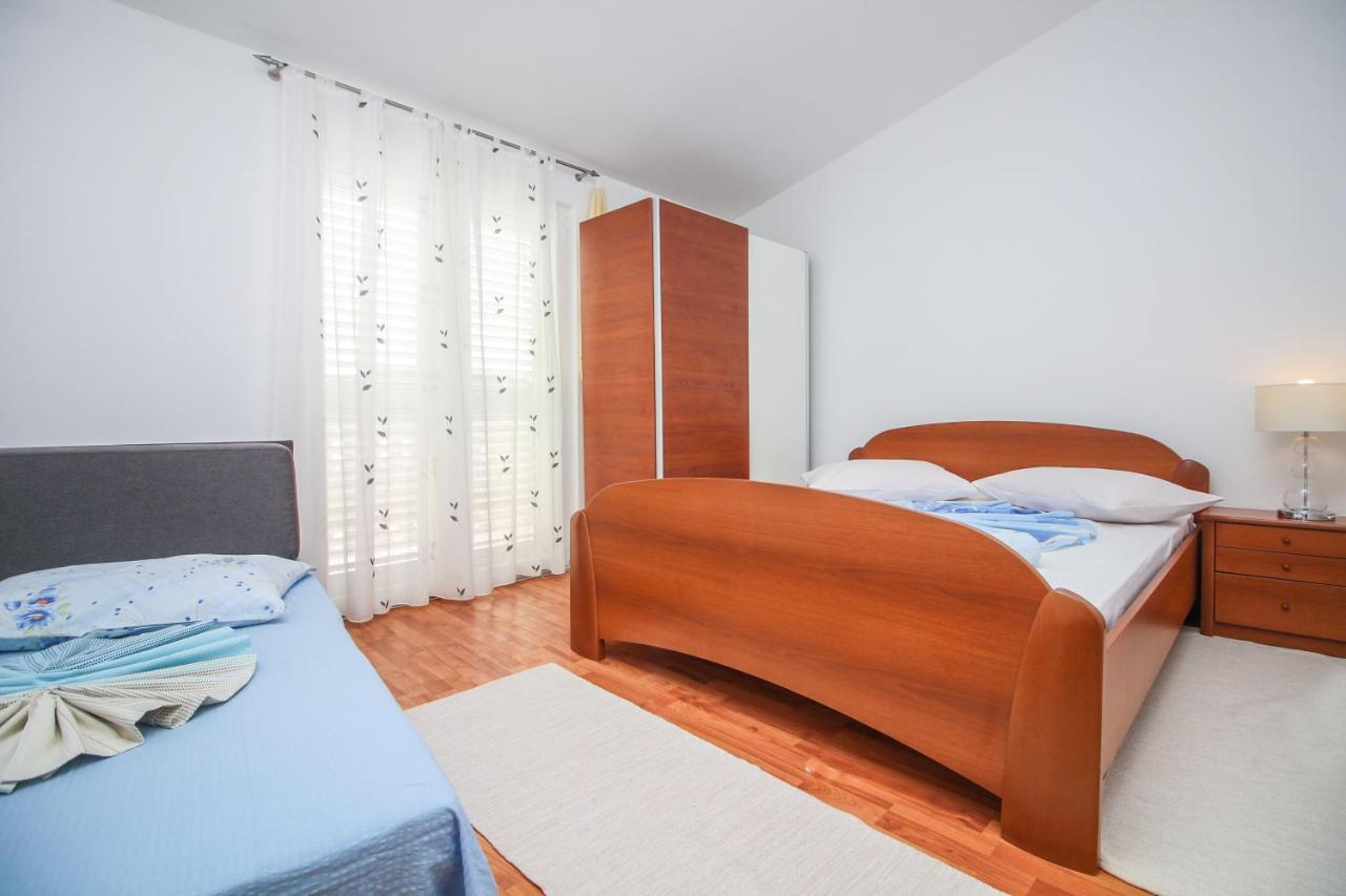 Goles Apartments-First Row To The Sea Рогозниця Екстер'єр фото