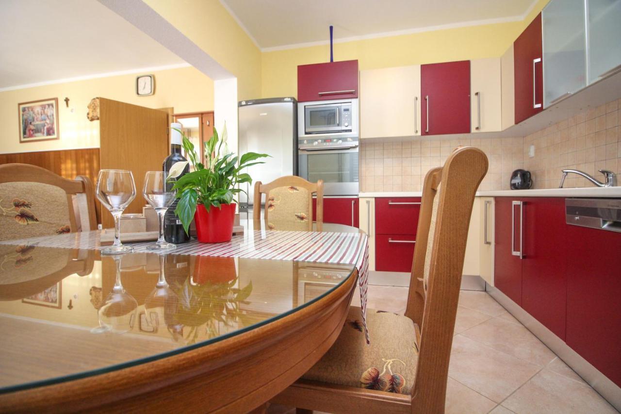 Goles Apartments-First Row To The Sea Рогозниця Екстер'єр фото